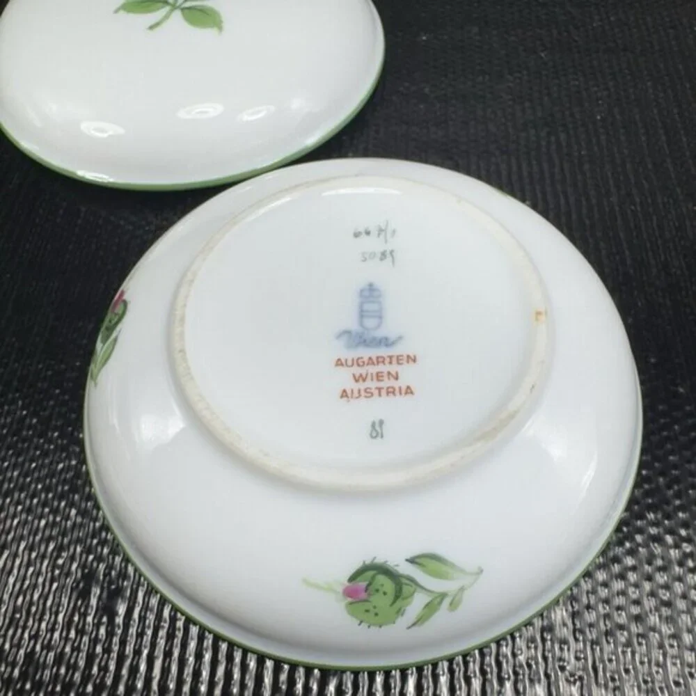 Augarten‎ Wien Porcelain Trinket Dish Pill Holder Flower Pattern Made In Austria